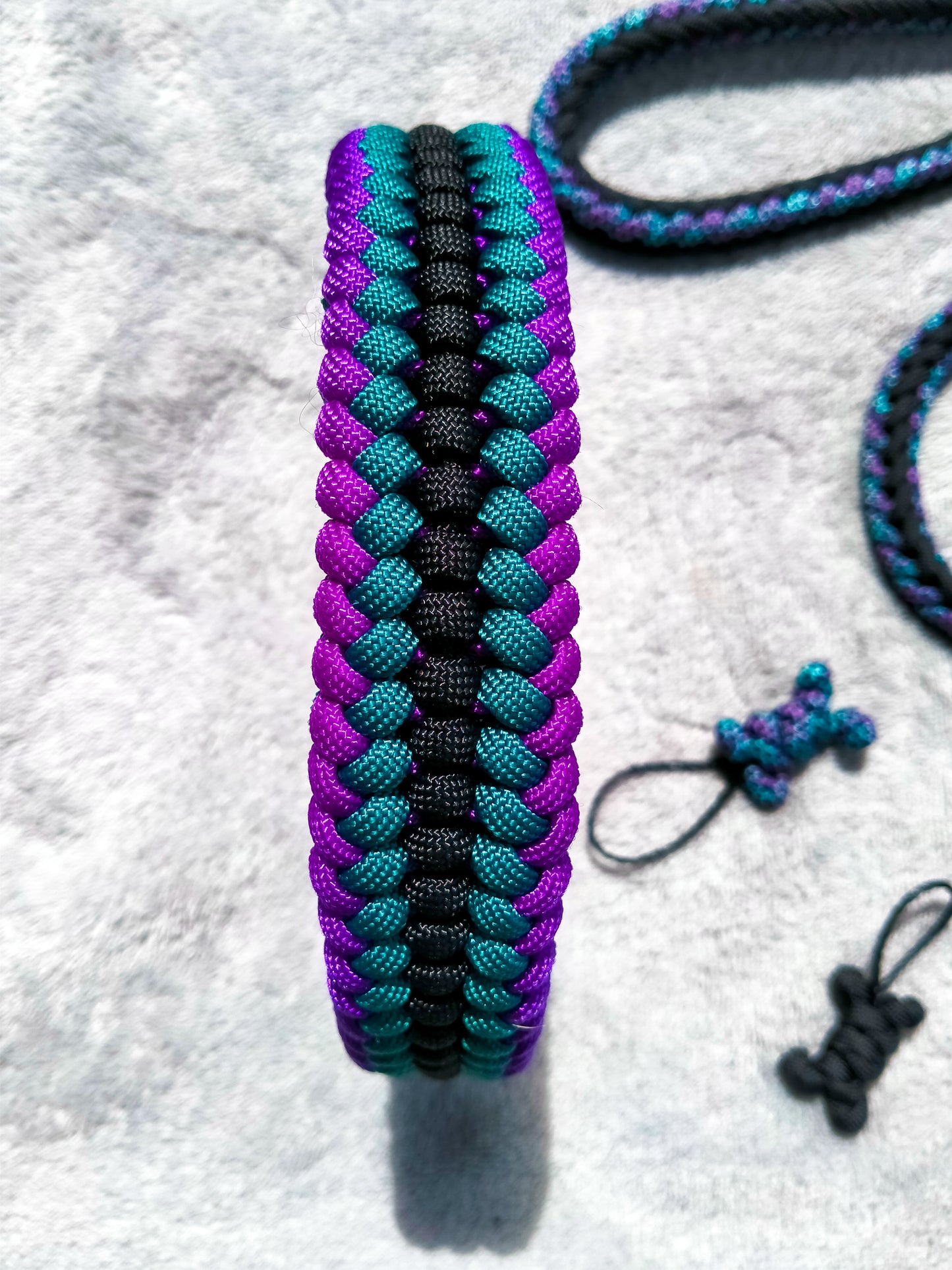 Dog Collar - "Sanctified " cords4paws Paracord Handmade Dog Accessories Customizable Made in Germany Shipping worldwide