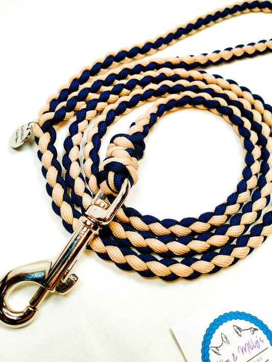 Pre Made: 4 Strand Round Braid Lead, Tan, Midnight Blue, 1.3m Kim & Milly's Cords 4 Paws Paracord Handmade Dog Accessories Customizable Made in Germany Shipping worldwide