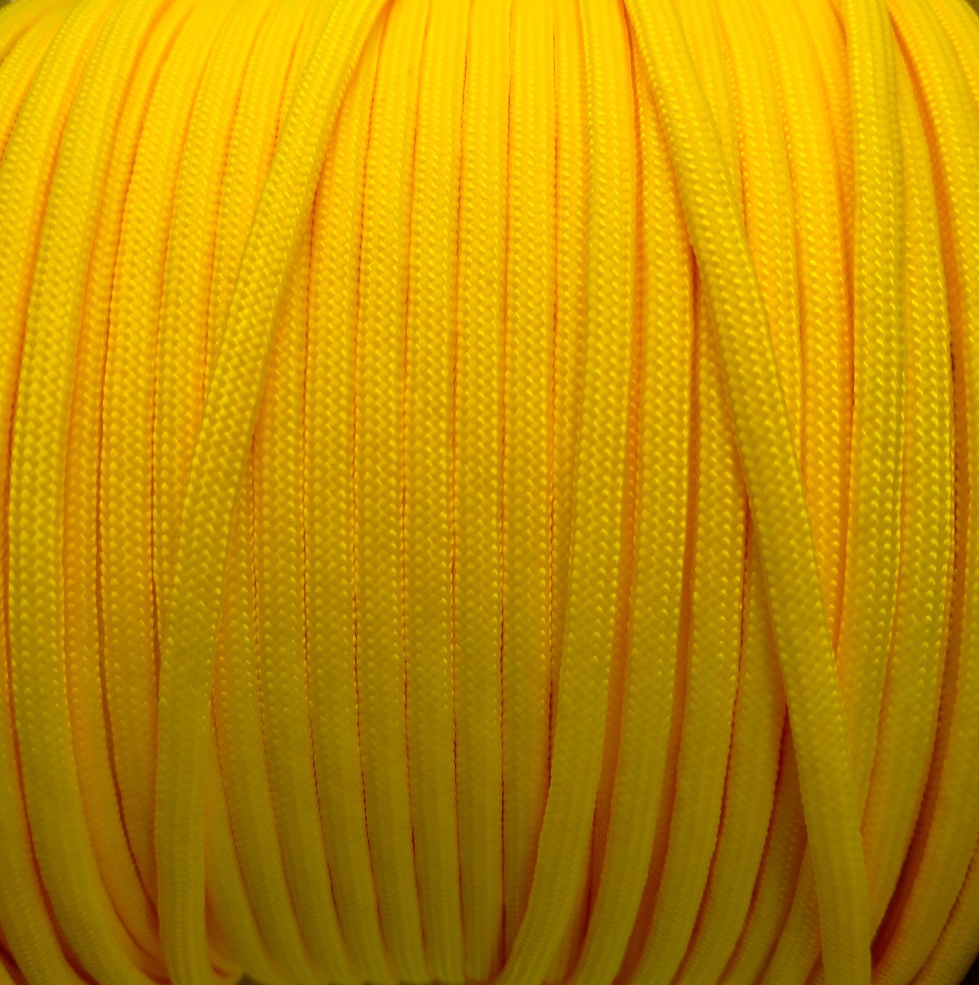 Paracord 4mm Canary Yellow Kim & Milly's Cords 4 Paws Paracord Handmade Dog Accessories Customizable Made in Germany Shipping worldwide