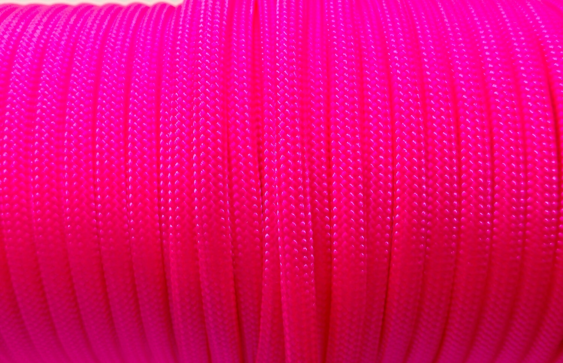 Paracord 4mm Neon Pink Kim & Milly's Cords 4 Paws Paracord Handmade Dog Accessories Customizable Made in Germany Shipping worldwide