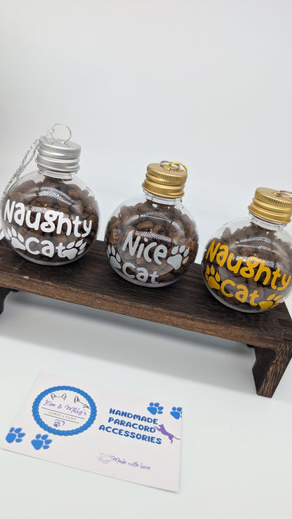 Christmas Bauble "Nice or Naughty Cat/Dog"